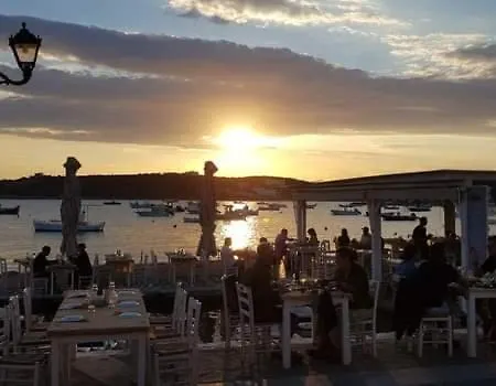 House 3bedroom Maisonette εξοχικο Alyki Paros 50m From Ideal For Families